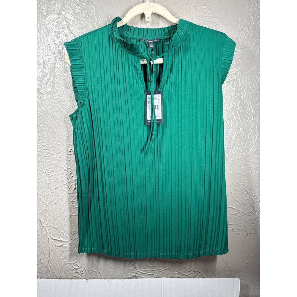 NWT Adrianna Papell‎ Pleated Flutter Sleeve Blouse Emerald Green Tie Neck Size S